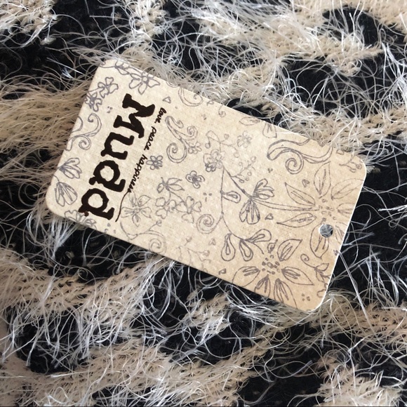 Mudd Animal Print Cheetah Fuzzy Crew Neck Sweater - Picture 5 of 5